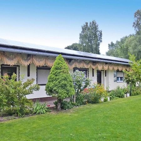 Bungalow in Lübben with a terrace Exterior foto